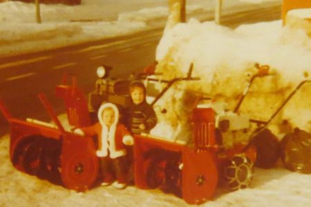 Erste Schneefräsen von Fa. Universal  und Stefan und Thomas Kinder von Rene  .JPG