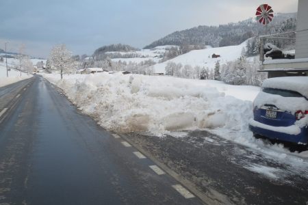 Schnee Deponie von Bruno .JPG